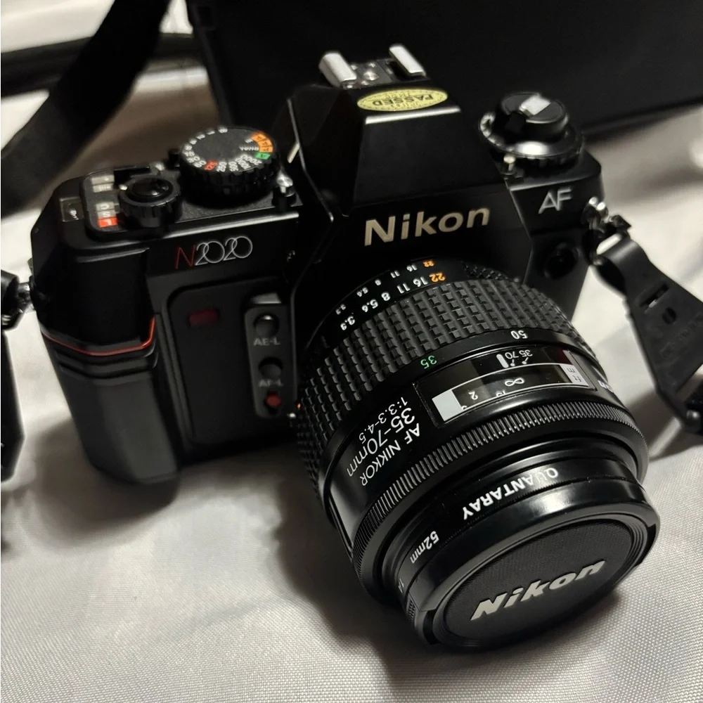 Nikon N2020 AF Camera
